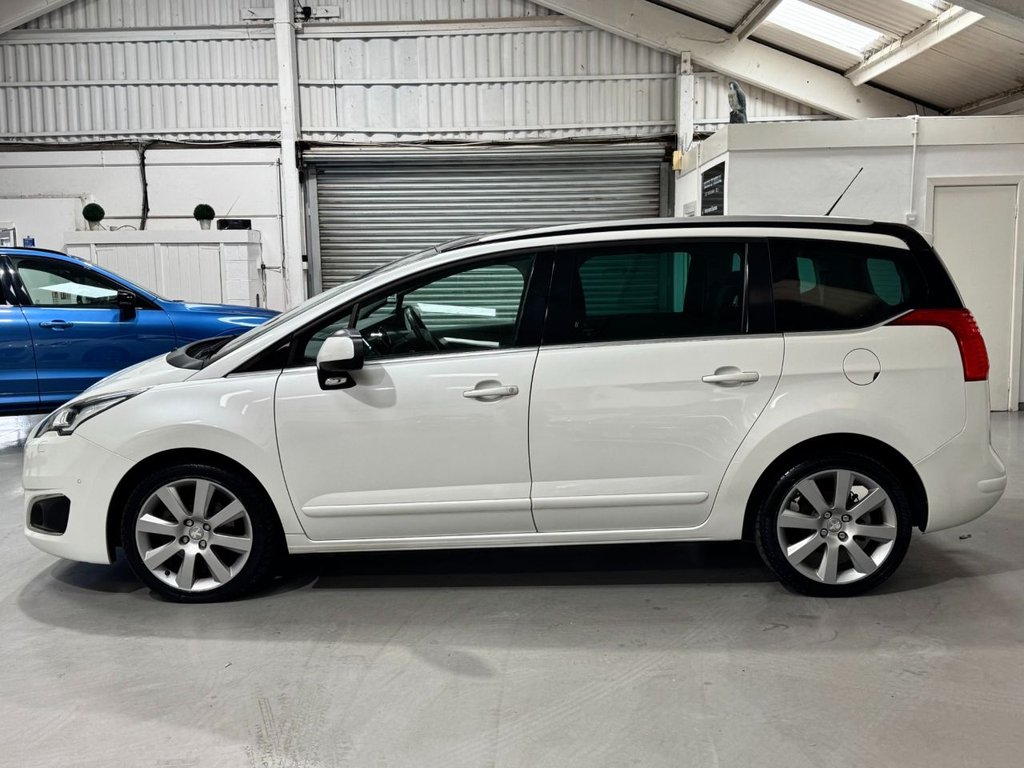 USED 2014 63 PEUGEOT 5008 2.0 HDI ALLURE 5d 150 BHP 18"ALLOYS+PAN ROOF+ REV CAMERA