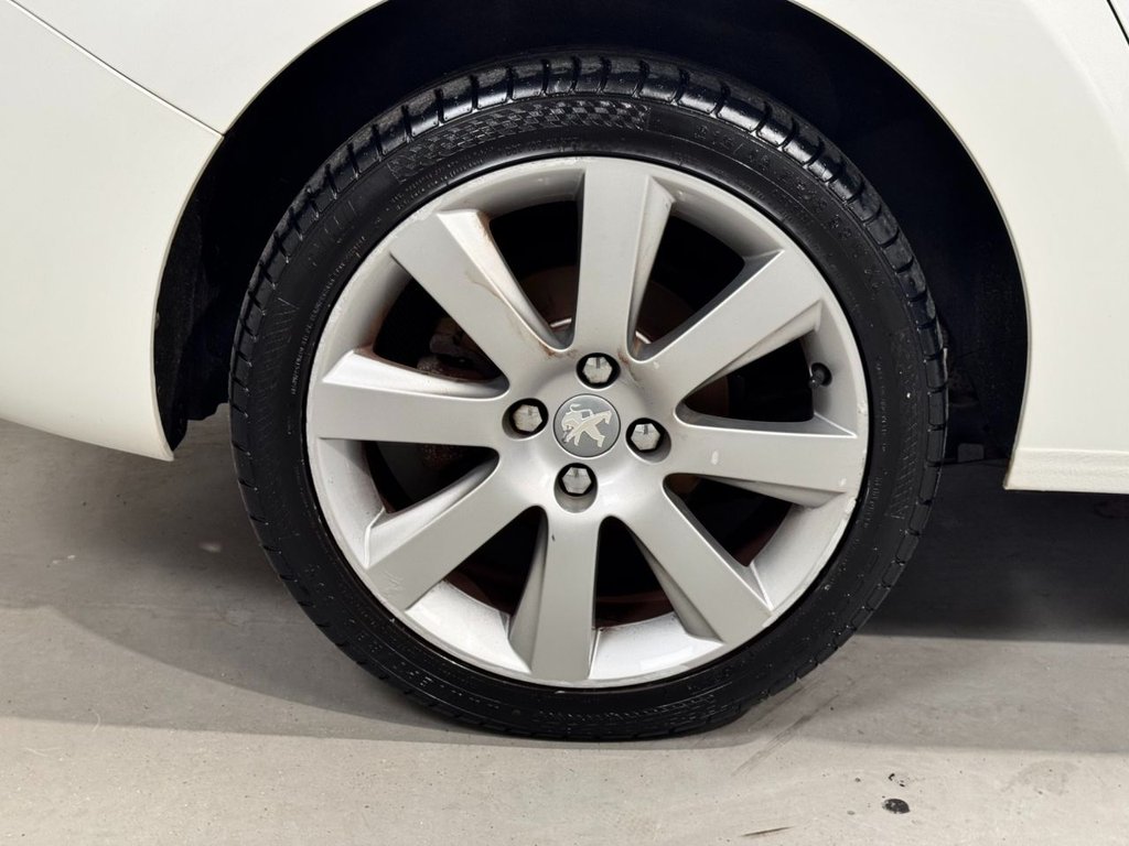 USED 2014 63 PEUGEOT 5008 2.0 HDI ALLURE 5d 150 BHP 18"ALLOYS+PAN ROOF+ REV CAMERA