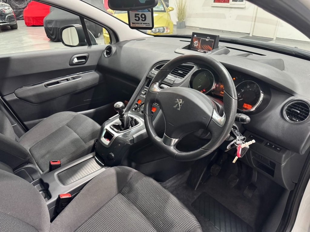 USED 2014 63 PEUGEOT 5008 2.0 HDI ALLURE 5d 150 BHP 18"ALLOYS+PAN ROOF+ REV CAMERA