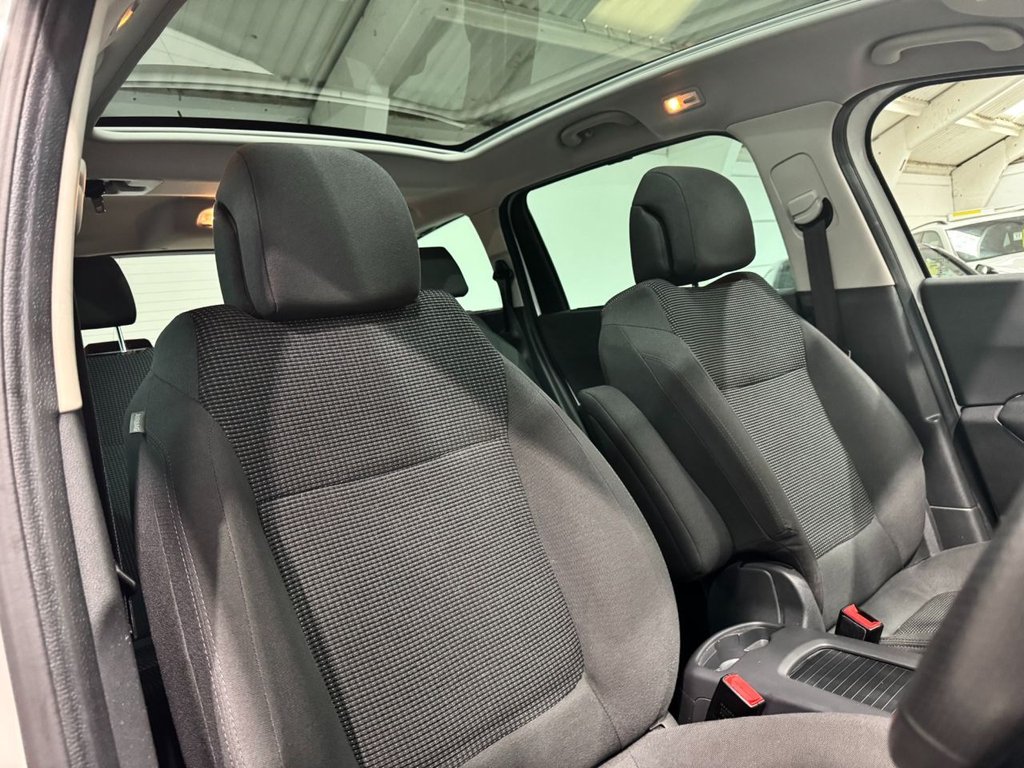 USED 2014 63 PEUGEOT 5008 2.0 HDI ALLURE 5d 150 BHP 18"ALLOYS+PAN ROOF+ REV CAMERA