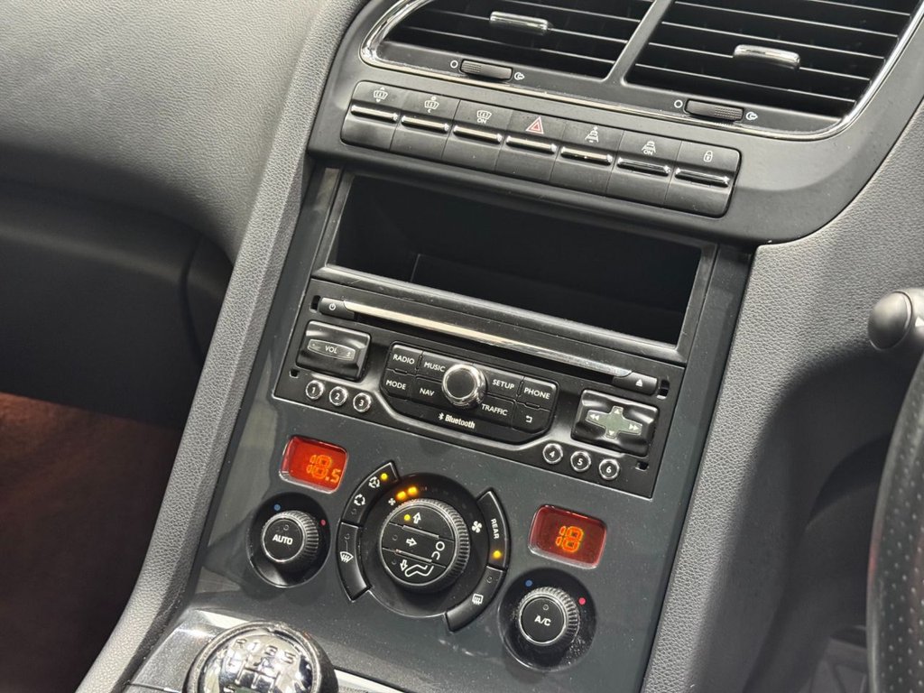 USED 2014 63 PEUGEOT 5008 2.0 HDI ALLURE 5d 150 BHP 18"ALLOYS+PAN ROOF+ REV CAMERA