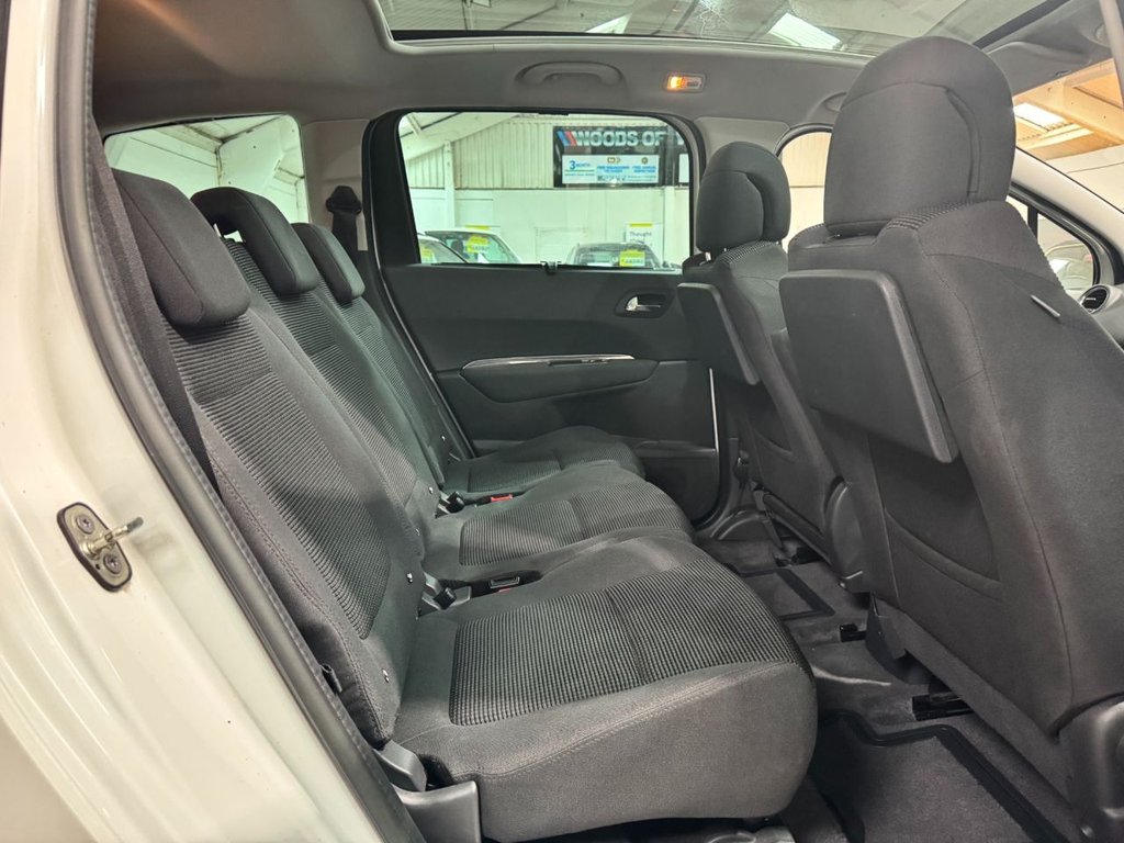 USED 2014 63 PEUGEOT 5008 2.0 HDI ALLURE 5d 150 BHP 18"ALLOYS+PAN ROOF+ REV CAMERA