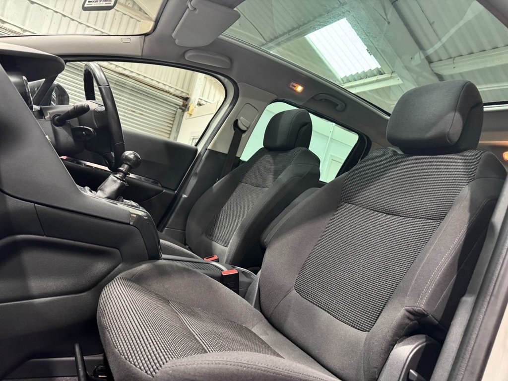 USED 2014 63 PEUGEOT 5008 2.0 HDI ALLURE 5d 150 BHP 18"ALLOYS+PAN ROOF+ REV CAMERA