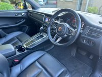 USED 2019 PORSCHE MACAN 2.0L PDK 5d 242 BHP 