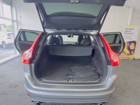 USED 2017 67 VOLVO XC60 2.4 D5 R-DESIGN LUX NAV AWD 5d 217 BHP SATNAV DAB HEATED SEATS