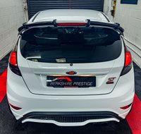 USED 2015 65 FORD FIESTA 1.6 ST-2 3d 180 BHP 