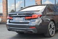 USED 2021 70 BMW 5 SERIES 2.0 520D M SPORT MHEV 4d 188 BHP H&K / HEATED STEERING WHEEL / FSH