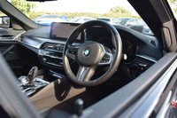 USED 2021 70 BMW 5 SERIES 2.0 520D M SPORT MHEV 4d 188 BHP H&K / HEATED STEERING WHEEL / FSH
