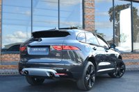 USED 2017 67 JAGUAR F-PACE 3.0 V6 S AWD 5d 296 BHP HEATED FRONT & REAR SEATS