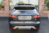 USED 2017 67 JAGUAR F-PACE 3.0 V6 S AWD 5d 296 BHP HEATED FRONT & REAR SEATS