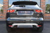 USED 2017 67 JAGUAR F-PACE 3.0 V6 S AWD 5d 296 BHP HEATED FRONT & REAR SEATS