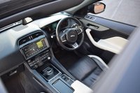 USED 2017 67 JAGUAR F-PACE 3.0 V6 S AWD 5d 296 BHP HEATED FRONT & REAR SEATS