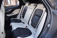 USED 2017 67 JAGUAR F-PACE 3.0 V6 S AWD 5d 296 BHP HEATED FRONT & REAR SEATS