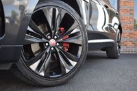USED 2017 67 JAGUAR F-PACE 3.0 V6 S AWD 5d 296 BHP HEATED FRONT & REAR SEATS