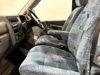USED 2002 02 VOLKSWAGEN TRANSPORTER 2.5 SWB TDI 87 BHP MOTORCARAVAN VAN HIGHROOF Highroof Motorcaravan