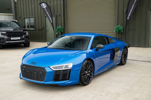 2016 16 Audi R8 5.2 V10 PLUS QUATTRO 2d 602 BHP