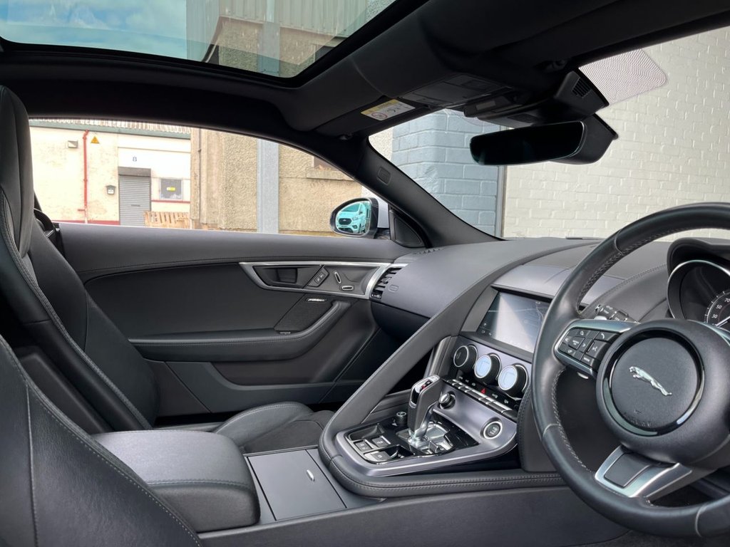 USED 2019 19 JAGUAR F-TYPE 3.0 V6 2d AUTO 336 BHP COUPE