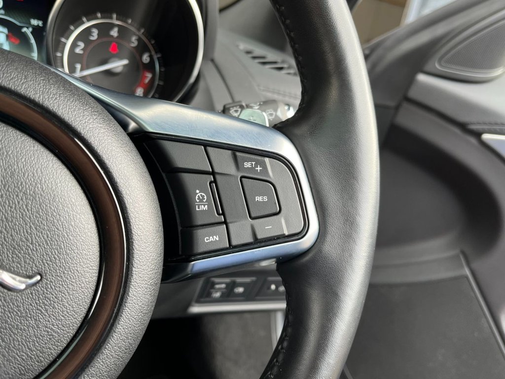 USED 2019 19 JAGUAR F-TYPE 3.0 V6 2d AUTO 336 BHP COUPE