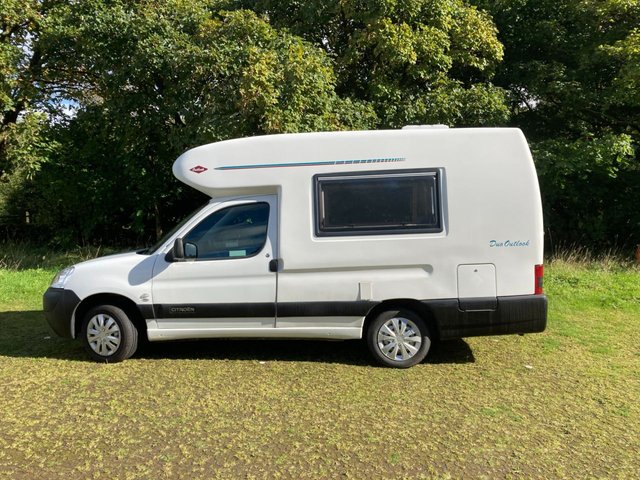 2003 03 Romahome Duo 2 BERTH CAMPER 
