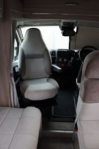 USED 2022 22 ELDDIS AUTOQUEST 196 2.2 BLUEHDI 335 L3 TLL 139 BHP Apple Car Play! | Solar Panel!