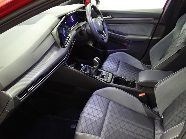 2024 Volkswagen Golf 1.5L R-Line TSI 5dr - Photo 6
