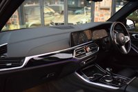 USED 2019 19 BMW X5 3.0 M50D 5d 395 BHP FBSH-PANROOF-7-SEATS-1OWNER