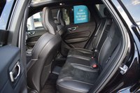 USED 2018 68 VOLVO XC60 2.0 T8 TWIN ENGINE R-DESIGN PRO AWD 5d 385 BHP FSH-RCAM-DAB-NAV-BTOOTH-AUTO