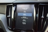USED 2018 68 VOLVO XC60 2.0 T8 TWIN ENGINE R-DESIGN PRO AWD 5d 385 BHP FSH-RCAM-DAB-NAV-BTOOTH-AUTO