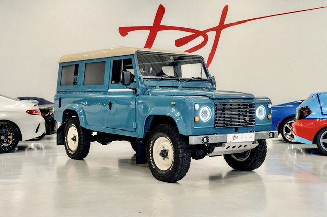 1986 D Land Rover 110 4.6 RPI V8 EXTENSIVE RESTORATION/RESTOMOD