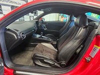USED 2015 15 AUDI TT 2.0 TDI ULTRA SPORT 2d 182 BHP STUNNING LOW MILEAGE EXAMPLE IN BRILLIANT RED WITH GLOSS BLACK WHEELS. AUDI SERVICE. ONE YEARS MOT AND 6 MONTH WARRANTY