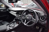 USED 2017 17 ALFA ROMEO GIULIA 2.0 TB VELOCE 4d 277 BHP FSH-LOW MILEAGE-ULEZ-CAZ