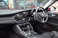 USED 2017 17 ALFA ROMEO GIULIA 2.0 TB VELOCE 4d 277 BHP FSH-LOW MILEAGE-ULEZ-CAZ