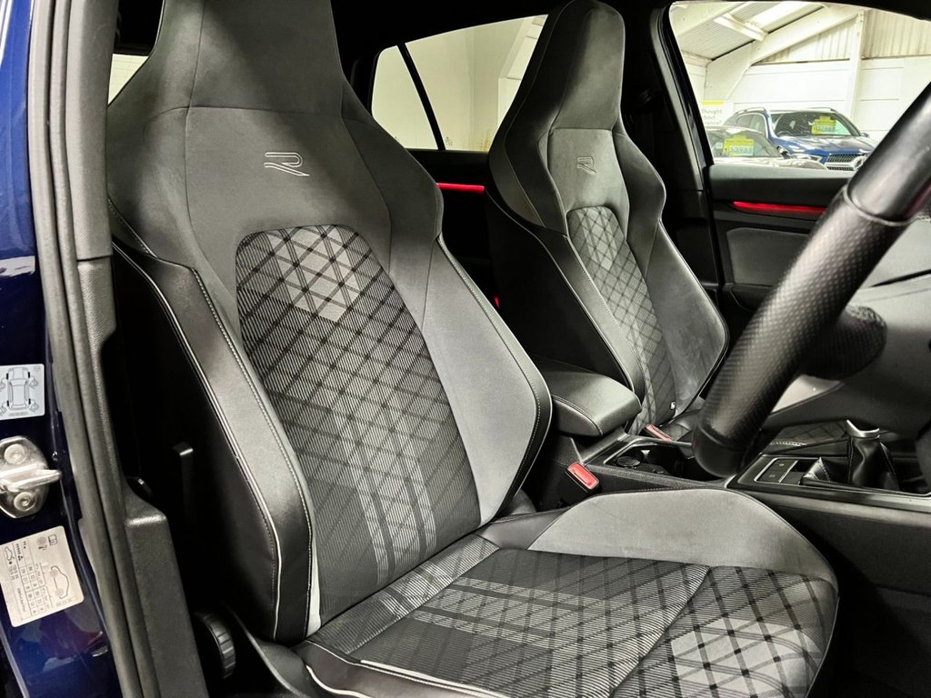 USED 2021 21 VOLKSWAGEN GOLF 1.5 R-LINE TSI 5d 129 BHP 1 OWNER + FULL VW SERV HISTORY