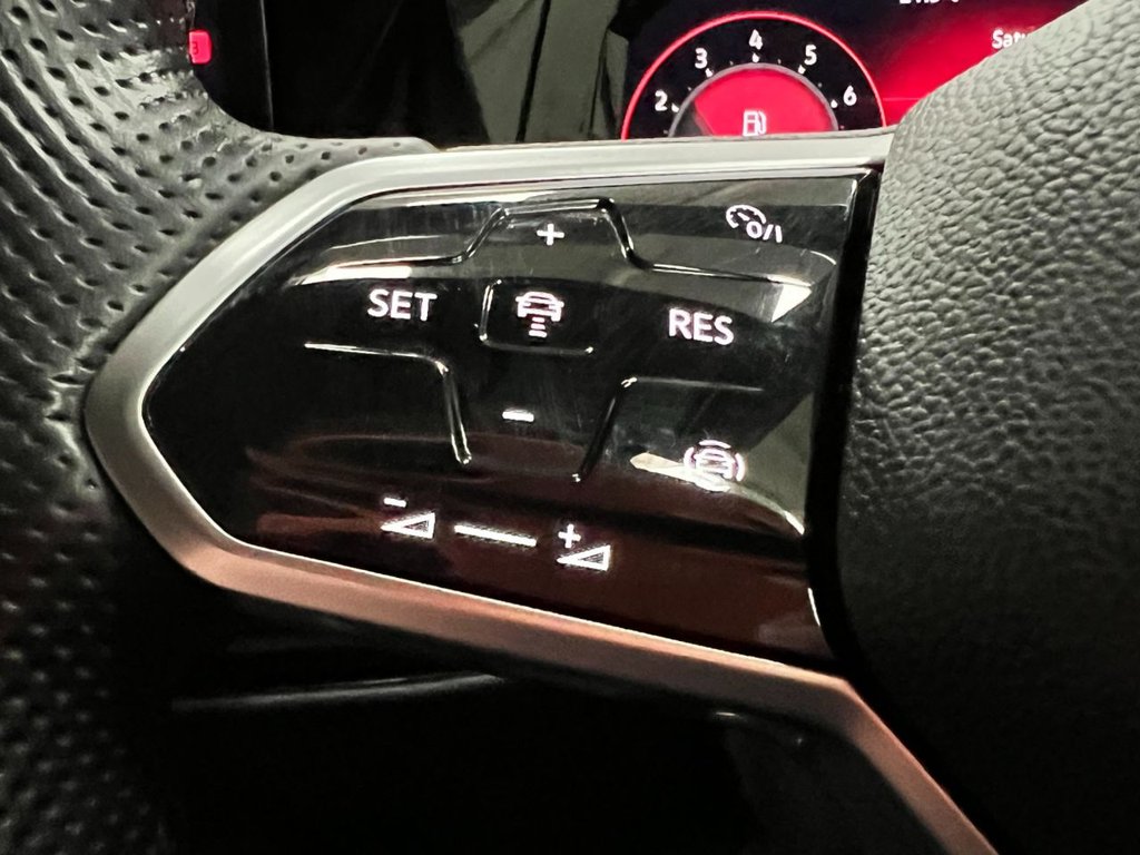 USED 2021 21 VOLKSWAGEN GOLF 1.5 R-LINE TSI 5d 129 BHP 1 OWNER + FULL VW SERV HISTORY