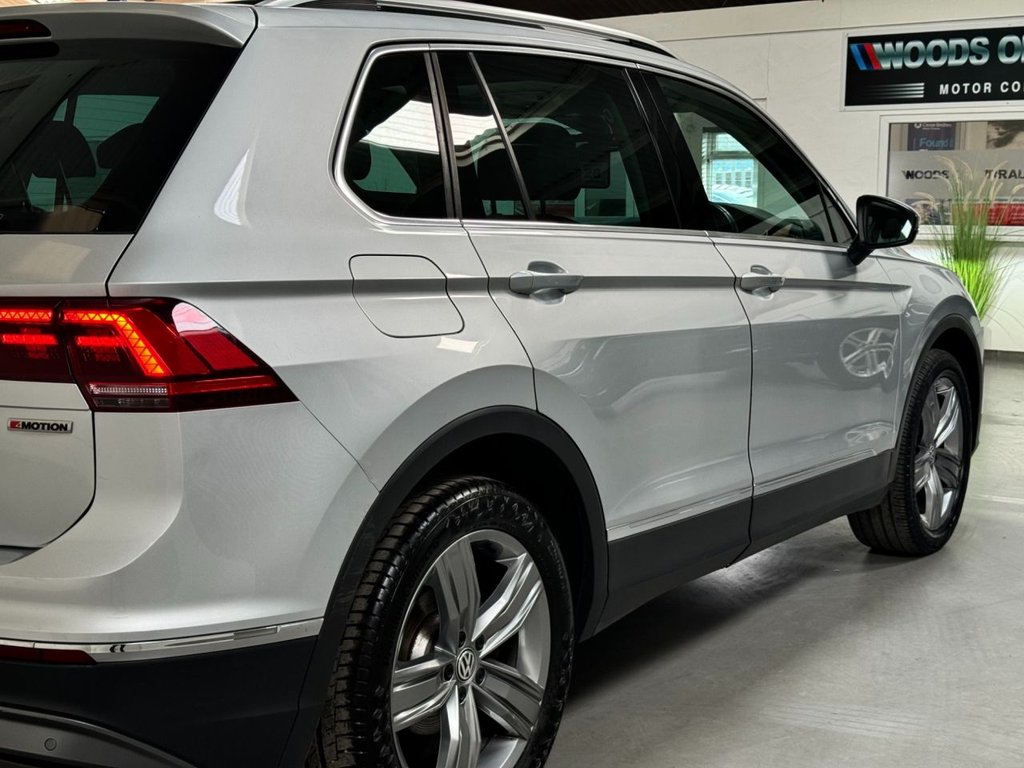 USED 2019 19 VOLKSWAGEN TIGUAN 2.0 SEL TDI 4MOTION DSG 5d 148 BHP 19" ALLOYS+PAN ROOF+F/R SENSOR