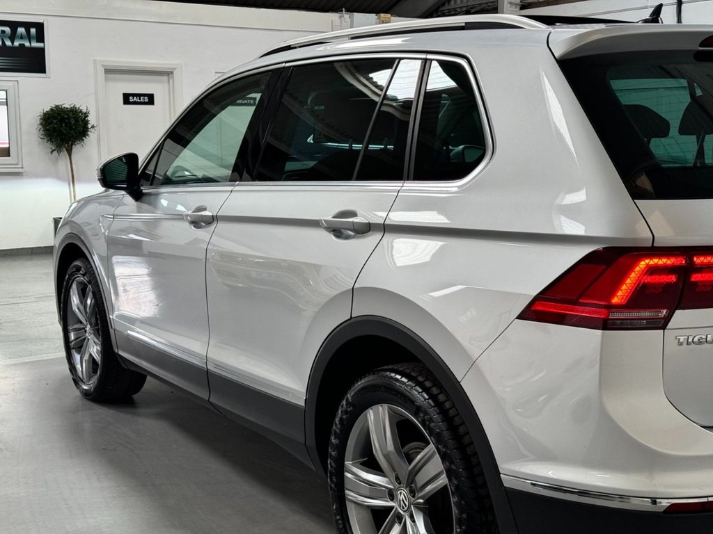 USED 2019 19 VOLKSWAGEN TIGUAN 2.0 SEL TDI 4MOTION DSG 5d 148 BHP 19" ALLOYS+PAN ROOF+F/R SENSOR