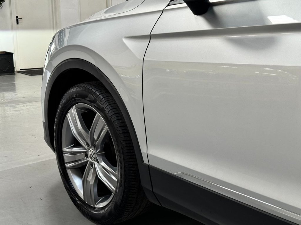 USED 2019 19 VOLKSWAGEN TIGUAN 2.0 SEL TDI 4MOTION DSG 5d 148 BHP 19" ALLOYS+PAN ROOF+F/R SENSOR