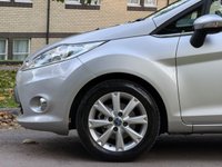 USED 2010 10 FORD FIESTA 1.2 ZETEC 5d 81 BHP 