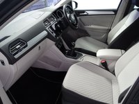 USED 2018 68 VOLKSWAGEN TIGUAN 2.0 SE NAVIGATION TDI 5d 148 BHP FSH SAT NAV CRUISE PARK SENSORS