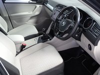 USED 2018 68 VOLKSWAGEN TIGUAN 2.0 SE NAVIGATION TDI 5d 148 BHP FSH SAT NAV CRUISE PARK SENSORS