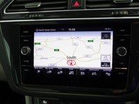 USED 2018 68 VOLKSWAGEN TIGUAN 2.0 SE NAVIGATION TDI 5d 148 BHP FSH SAT NAV CRUISE PARK SENSORS