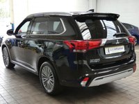USED 2020 20 MITSUBISHI OUTLANDER 2.4 PHEV EXCEED SAFETY 5d 222 BHP SAT NAV HEATED LEATHER REAR VIEW CAMERA PARKING SENSORS 1 OWNER SERVICE LOW MILES