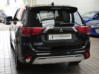 USED 2020 20 MITSUBISHI OUTLANDER 2.4 PHEV EXCEED SAFETY 5d 222 BHP SAT NAV HEATED LEATHER REAR VIEW CAMERA PARKING SENSORS 1 OWNER SERVICE LOW MILES