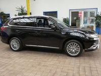USED 2020 20 MITSUBISHI OUTLANDER 2.4 PHEV EXCEED SAFETY 5d 222 BHP SAT NAV HEATED LEATHER REAR VIEW CAMERA PARKING SENSORS 1 OWNER SERVICE LOW MILES