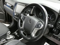 USED 2020 20 MITSUBISHI OUTLANDER 2.4 PHEV EXCEED SAFETY 5d 222 BHP SAT NAV HEATED LEATHER REAR VIEW CAMERA PARKING SENSORS 1 OWNER SERVICE LOW MILES