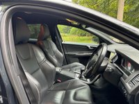 USED 2015 15 VOLVO XC60 2.0 D4 R-DESIGN LUX NAV 5d 178 BHP 