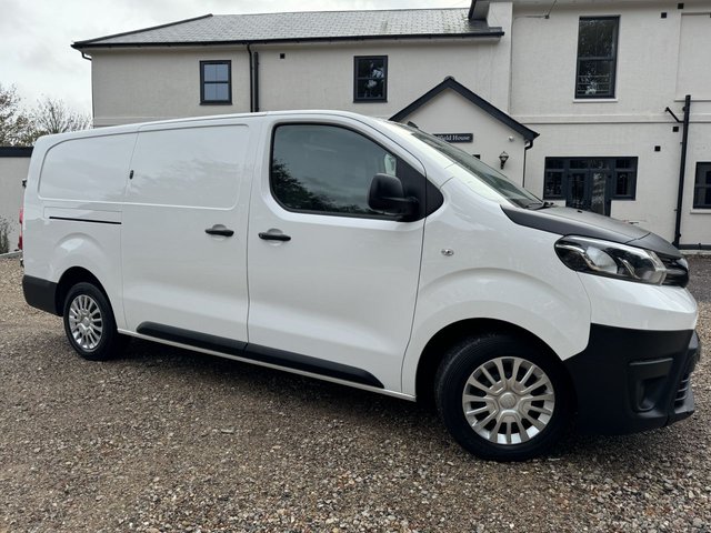 2019 69 Toyota Proace 2.0 L2 ICON 118 BHP
