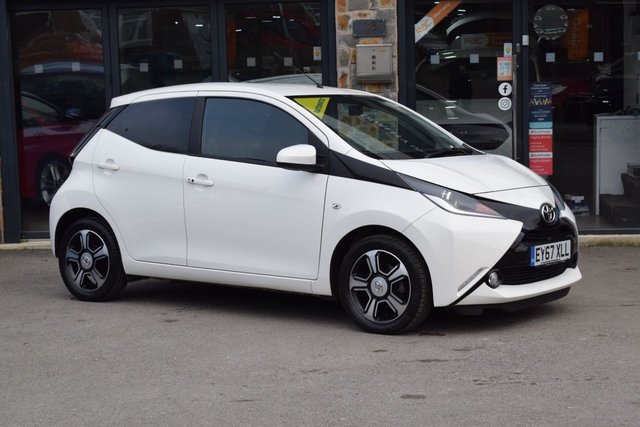 2017 67 Toyota Aygo 1.0 VVT-I X-CLUSIV 3 X-SHIFT 5d 69 BHP