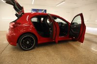 USED 2018 18 MERCEDES-BENZ A-CLASS 1.6 A 200 AMG LINE PREMIUM 5d 154 BHP ONLY 8700 MILES FROM NEW WITH ONLY 1 PREVIOUS  OWNER AND TWO KEYS
