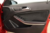 USED 2018 18 MERCEDES-BENZ A-CLASS 1.6 A 200 AMG LINE PREMIUM 5d 154 BHP ONLY 8700 MILES FROM NEW WITH ONLY 1 PREVIOUS  OWNER AND TWO KEYS